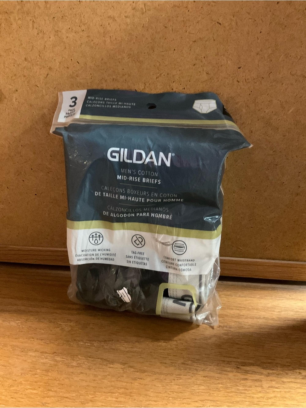 Gildan Men's Briefs Pack - Black and White